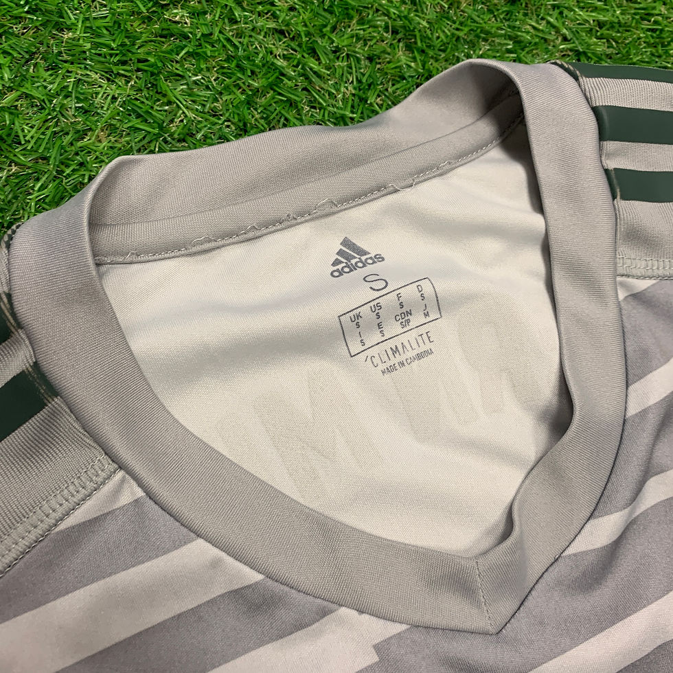 Miniaturbild: 2018/2019 - FC Bayern München - Torwarttrikot - S