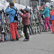 Ski Stand