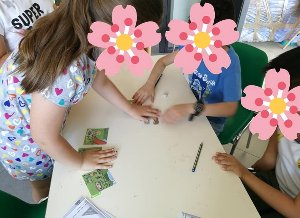 64953663_455066291724437_705569391219048