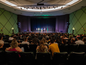 Show com Alorino arrecada mais de 1 tonelada de alimentos