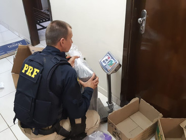 PRF apreende quase 200 quilos de maconha em Ponta Grossa