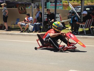 Corrida Maluca de Rolimã dos Campos Gerais é atração do fim de semana
