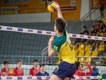 Ponta-grossense conquista campeonato sul-americano com seleção de vôlei