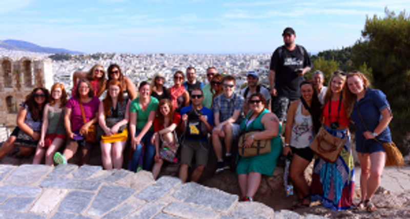 The group jon the way to the Acropolis
