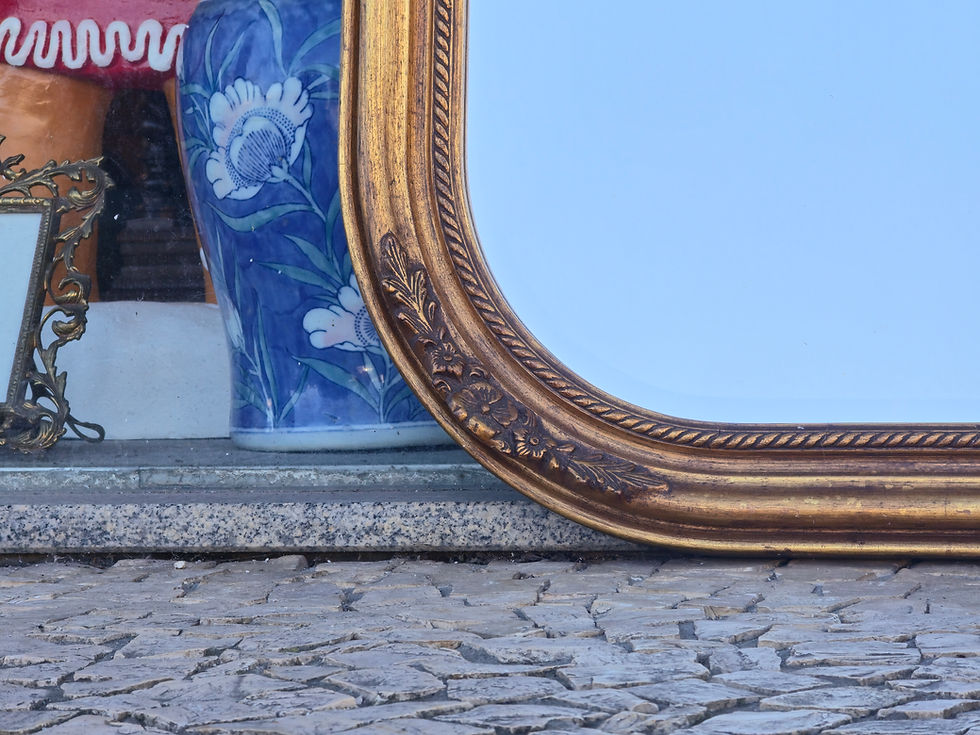 Miniatura: Grande Espelho de Parede com Florão