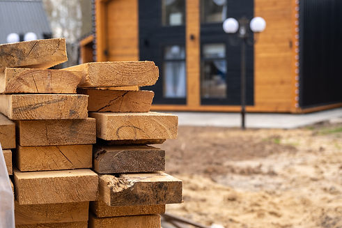 tiny house en bois fini.jpg