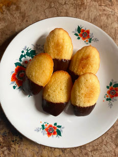 Madeleine all’arancia e cioccolato di Modica