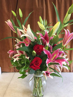 flowers, florist, centerpiece, floral arrangement, vermont florist, Middlebury Floral 