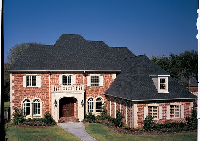tamko---titan-xt---house-photos---rustic-black-(phillipsburg)-classic.jpg