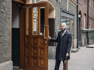 What Is the Role of a Real Estate Agent in Finland?