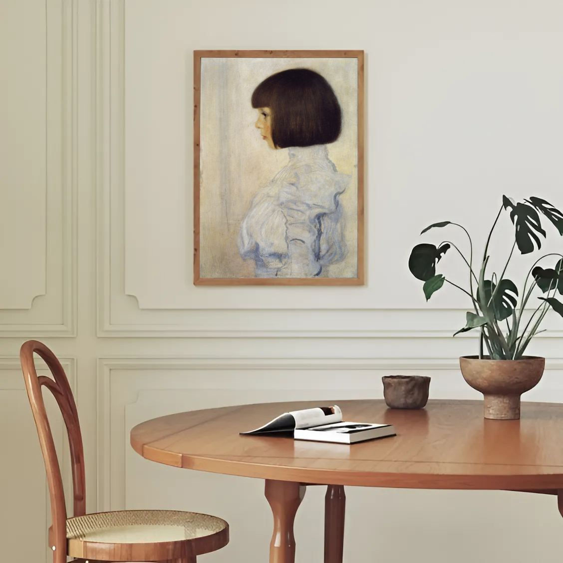 Opulent Beauty: Klimt's Iconic Painting for Art Nouveau Decor