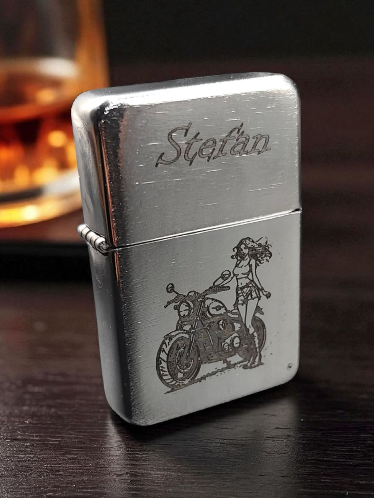 Benzinfeuerzeug mit individueller Gravur