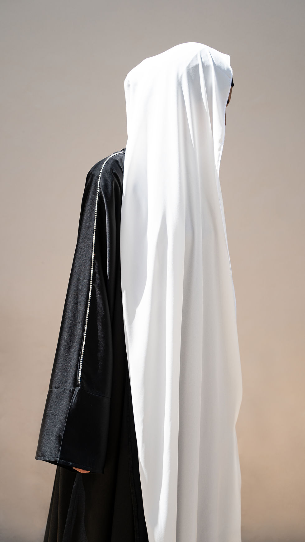 Thumbnail: Black Roya Abayah