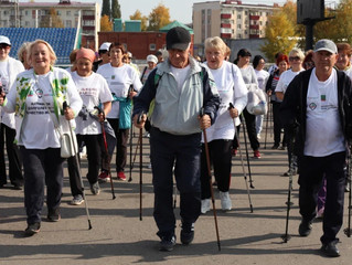 Старшее поколение альметьевцев поздравляют с Международным днем пожилых людей
