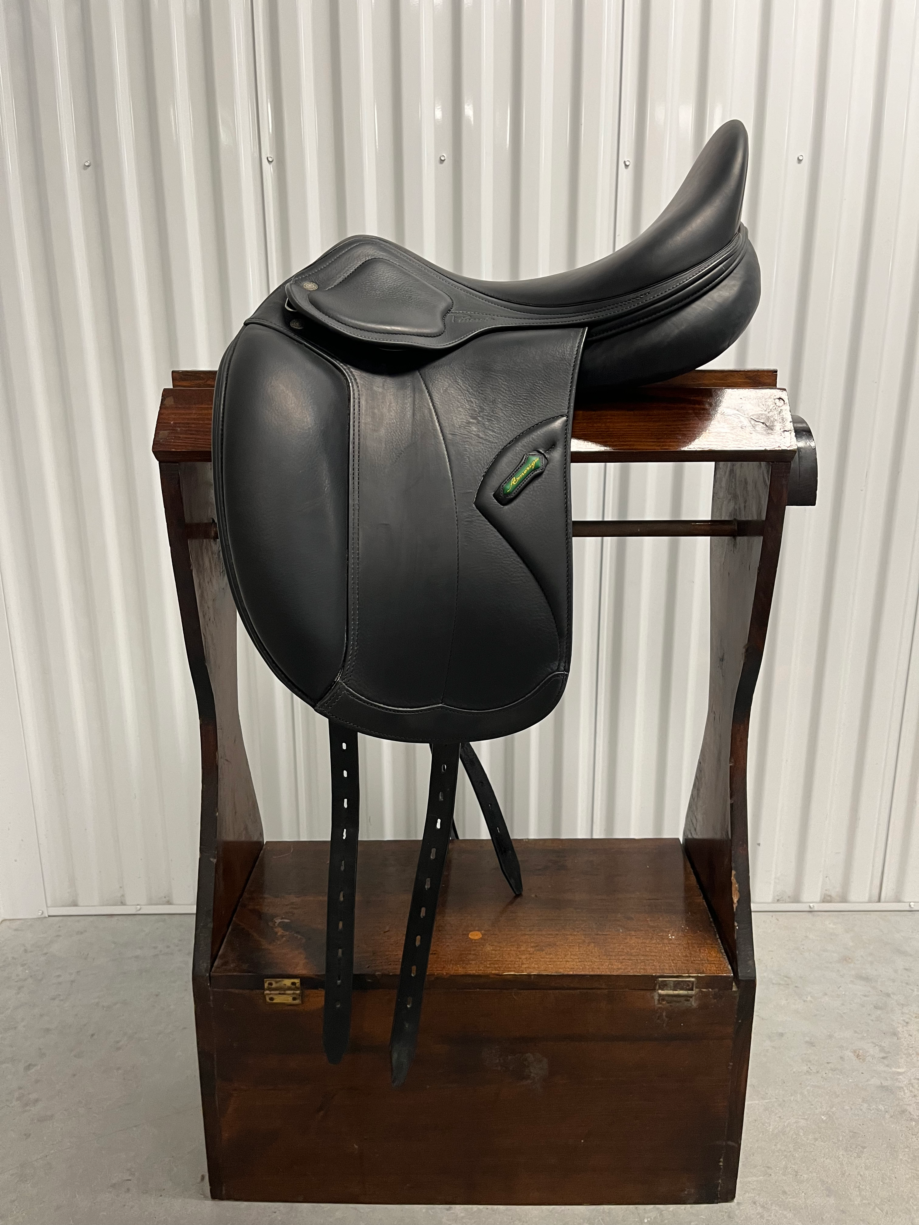 Like New Amerigo HC Dressage Saddle