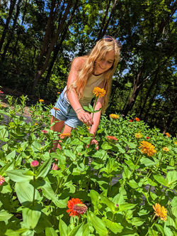 Cut flower garden with customer