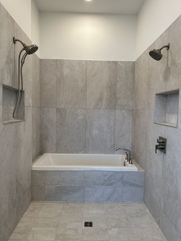 Custom Home Master Bathroom Tub and Shower