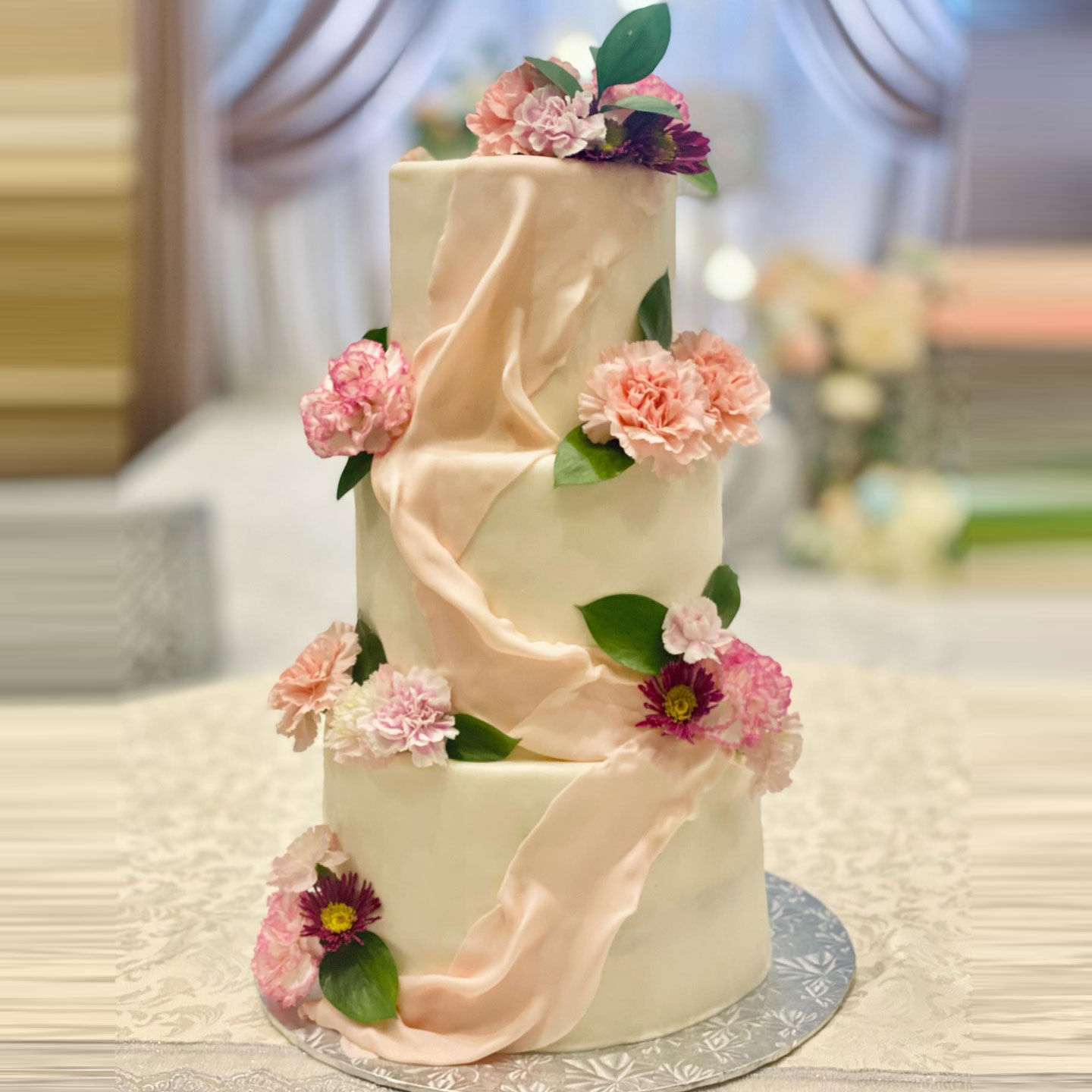 Edible Fresh Florals With Fondant