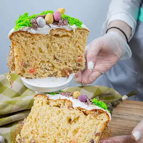 Vegan and eggless cakes with gluten-free and dairy-free frosting options