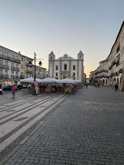 Giraldo Square