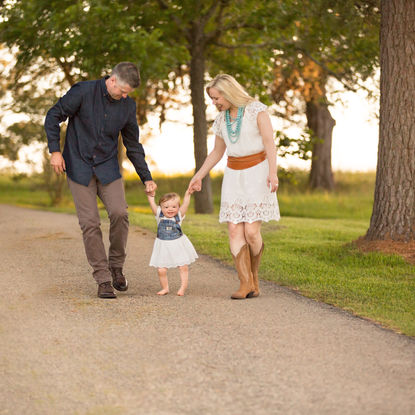 Outdoor Family Photography Session | Smithville, Bastrop, & Austin Area Family Photographer