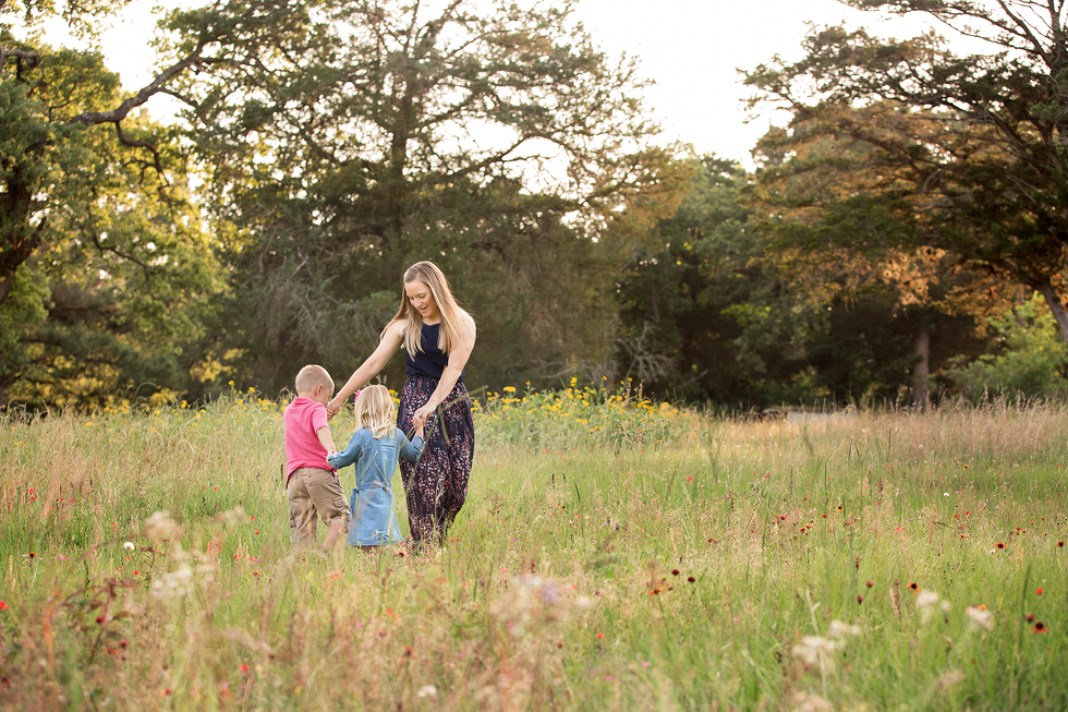 Mommy & me mini session in Smithville, TX.