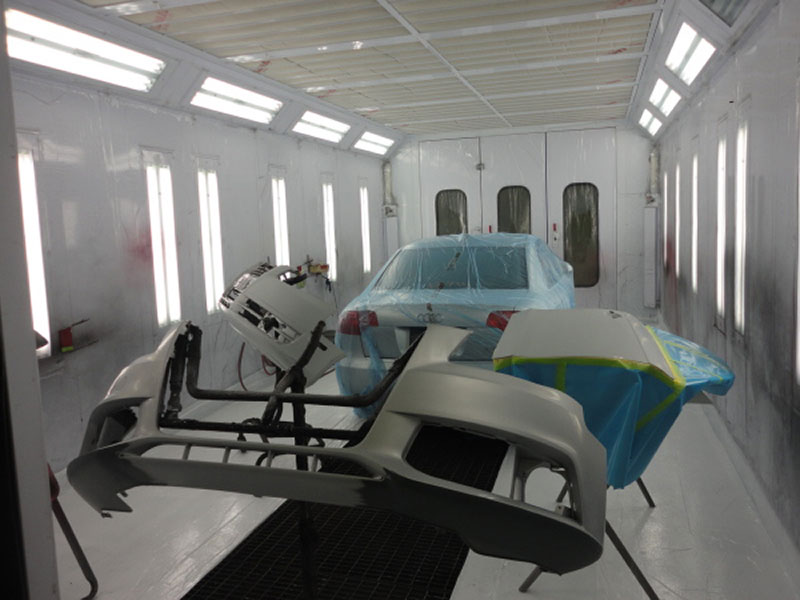 Galeri Perbaikan Bodi Mobil 1