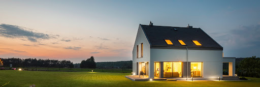 Whole-home generators offer homeowners peace of mind during unexpected power blackouts by providing a continuous power flow. Because our lives revolve around electricity, home backup generators allow you to run appliances such as air conditioners, sump pumps, refrigerators, heaters, washers/dryers, and lights even when power is down