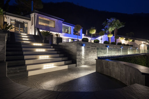 Steps with custom lighting