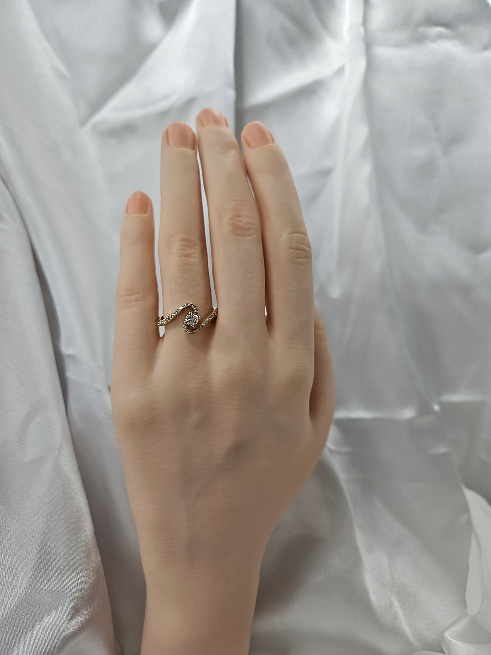 תמונה ממוזערת: טבעת יהלומים