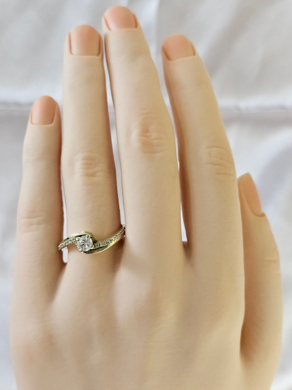 תמונה ממוזערת: טבעת יהלומים