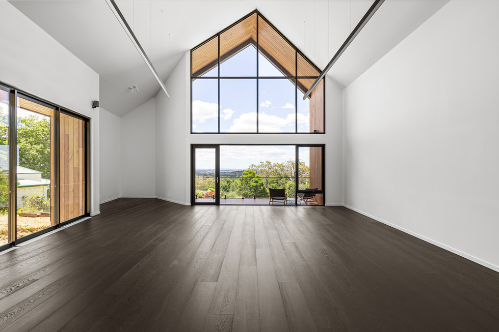 LOGR Simms Crt Int - HR-21.jpg