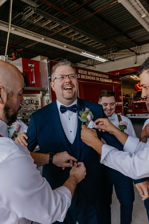 MARIAGE-HOMMES-POMPIERS.jpeg
