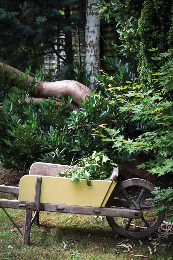 DAYROOM YELLOW Photo retrieved from the Farrow & Ball website.