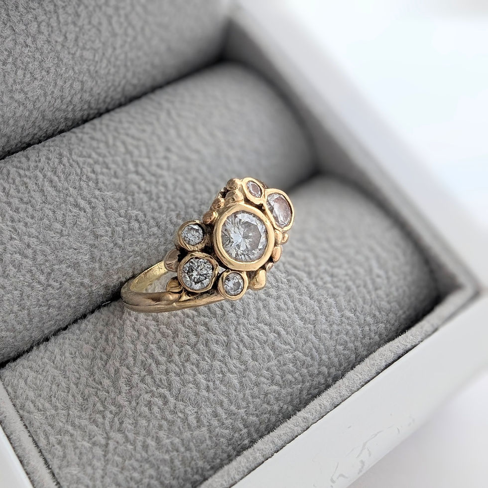 Thumbnail: "Venus" Gold and diamond ring