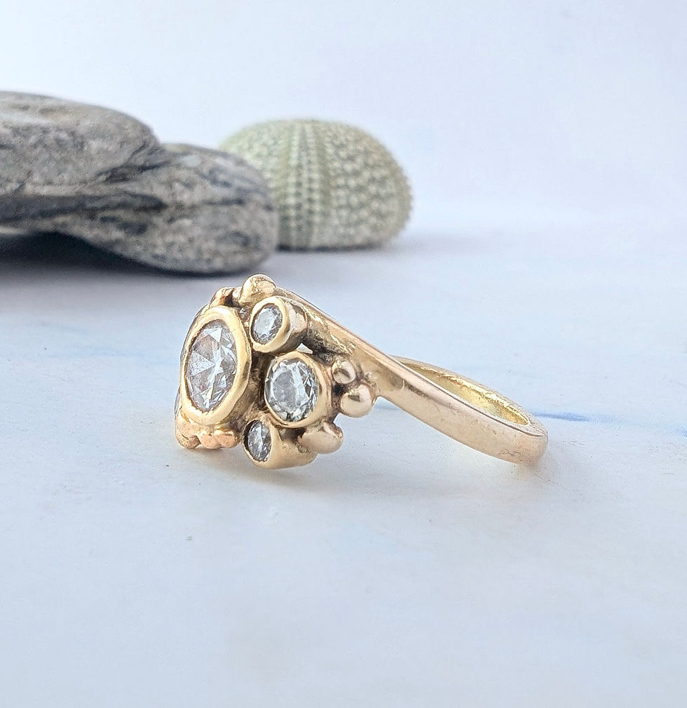 Thumbnail: "Venus" Gold and diamond ring