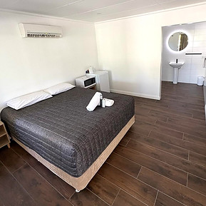Exec room.jpg