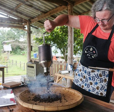 Neden Çiftlikte Kavrulan Kahve Daha Taze Tat Veriyor?