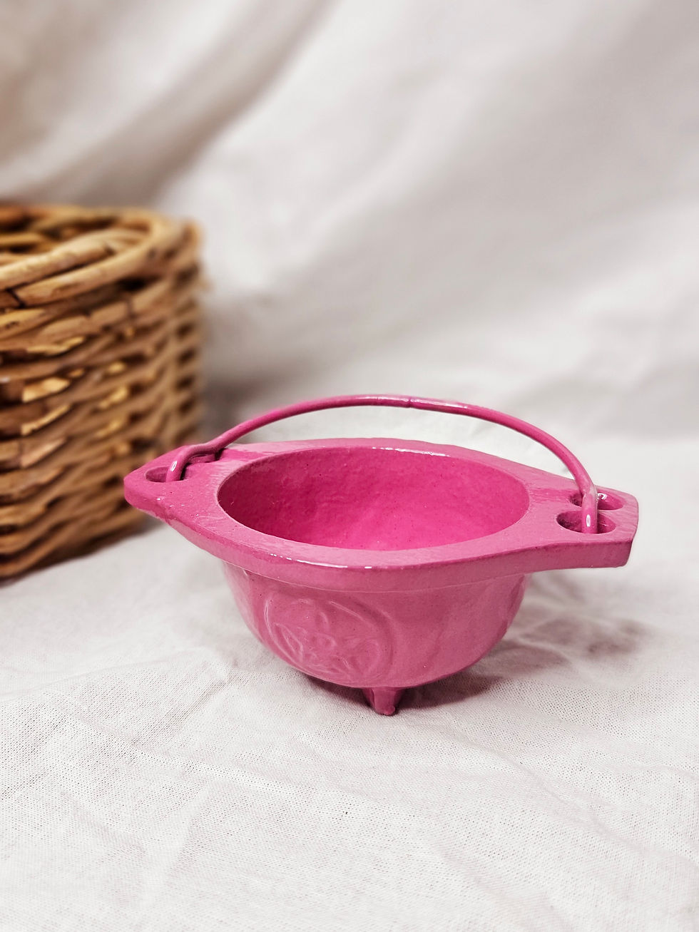 Thumbnail: Cast Iron Cauldrons (small)