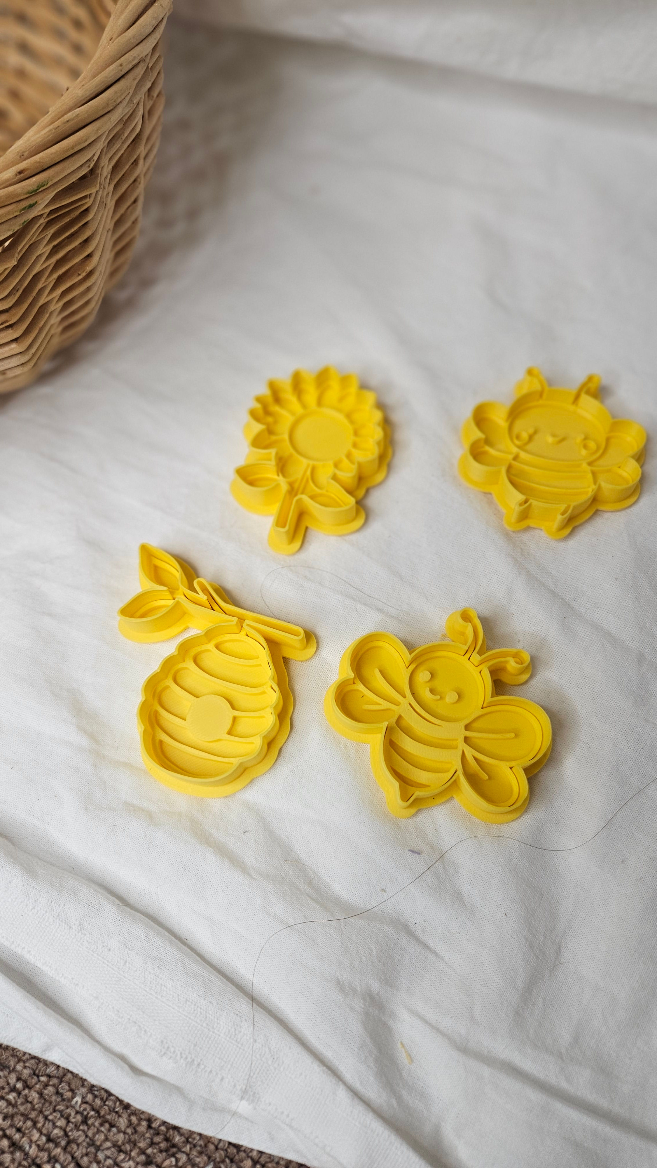 Bee Collection | Playdough Cutter & Stamper Set