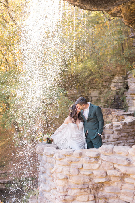 First Look on a Wedding Day Pros and Cons