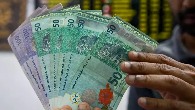 Ringgit opens higher against greenback as prospect of Middle East de-escalation rises