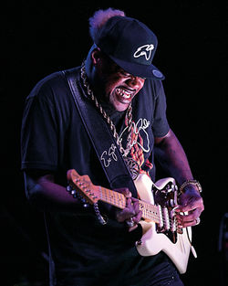 Resized_THE-CROSSROADS-ERIC-GALES-PENTATONIC-SEQUENCES