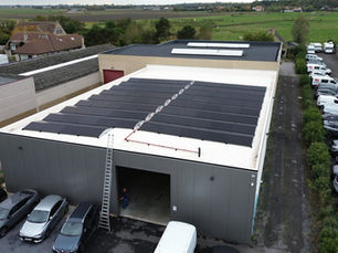 Witte Alphathor Snow EPDM: koel dak, hoger rendement