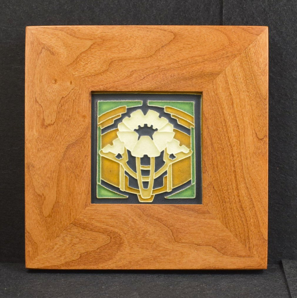 4"x4" Motawi Poppy Tile in Mitered Cherry Frame M062