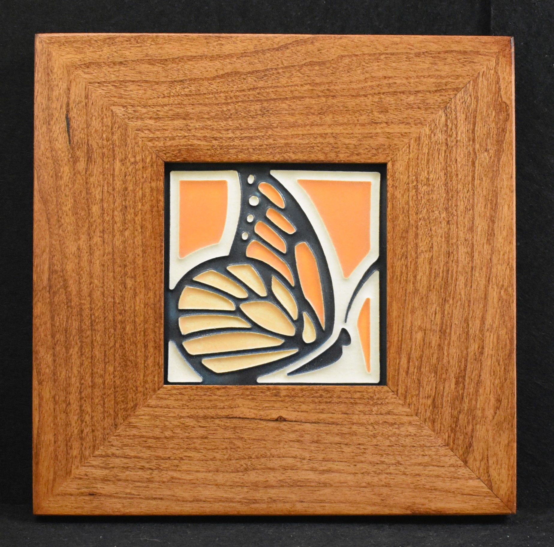 4"x4" Motawi  Butterfly Tile in Mitered Cherry Frame M034