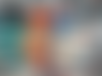 Representação de sequenciamento genético de patógenos em laboratório, com visualização de mutações em tempo real.