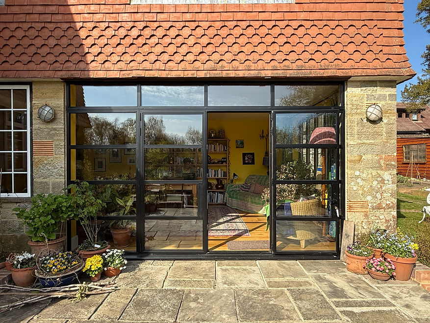 Back entrance to sun room.JPG