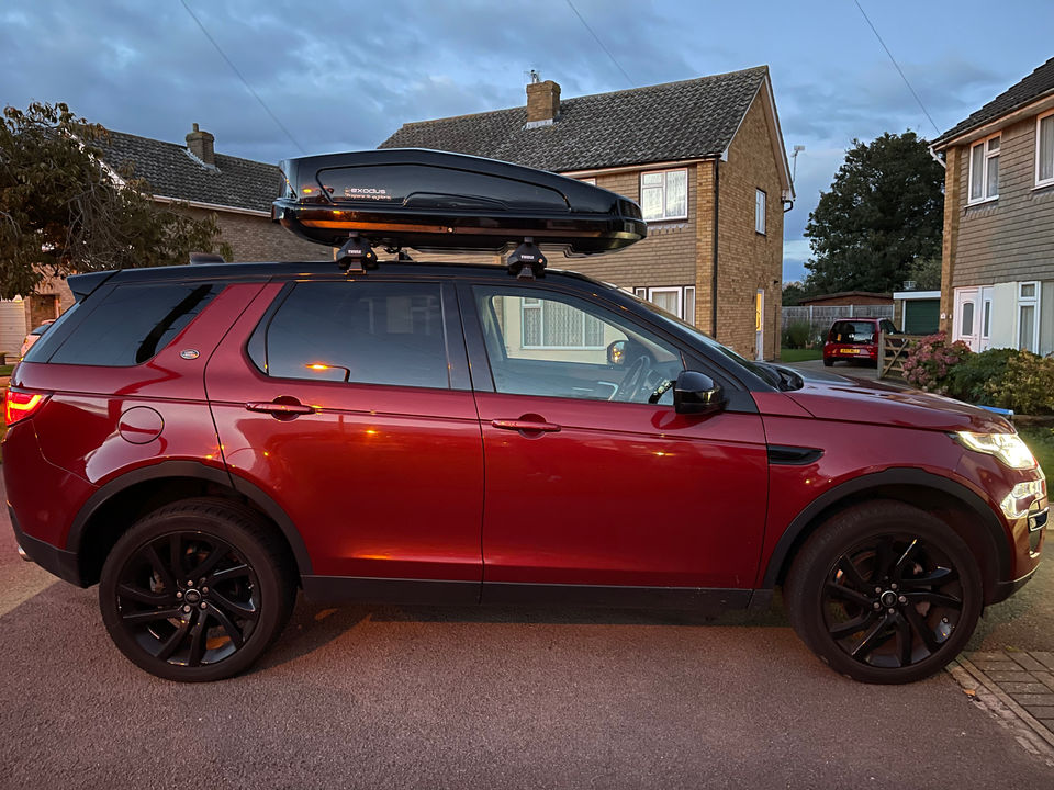 Discovery Sport.jpeg
Discovery sport glass roof essex roofbox hire thule roof bars 145213 5213