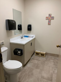 Parlor-North Restroom
